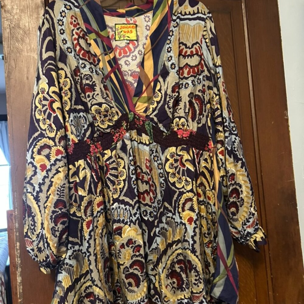 Johnny Was 100% Silk Floral Abstract print Empire waist Long Sleeve Tunic 2X